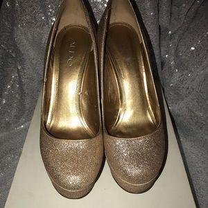 Gold platforms!